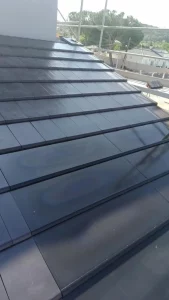 tejas solares de cerca